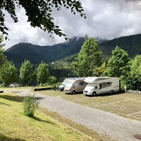 Camping & Caravan Zoncolan Ovaro Kültér fotó